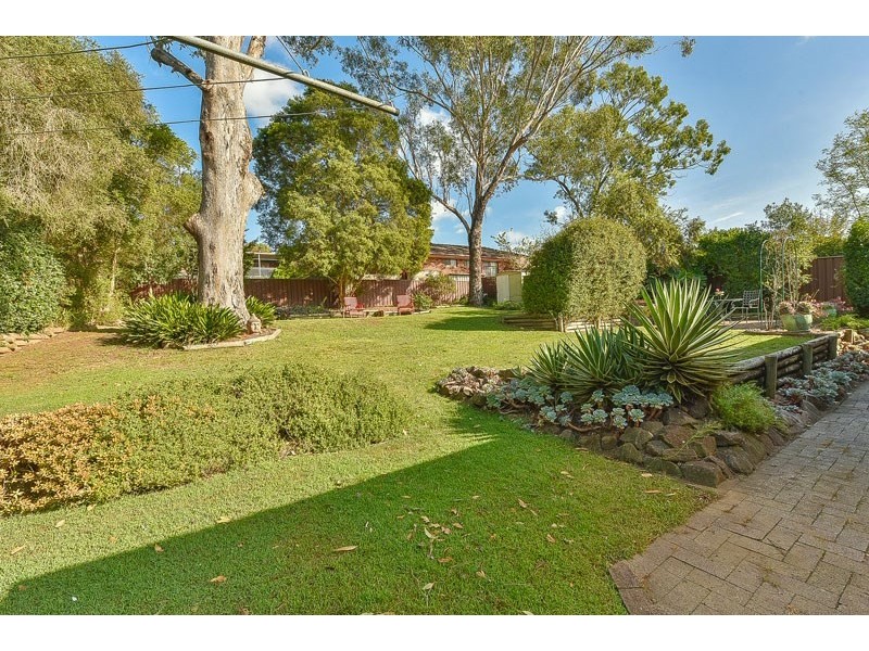 32 Barratt Avenue, Camden South NSW 2570