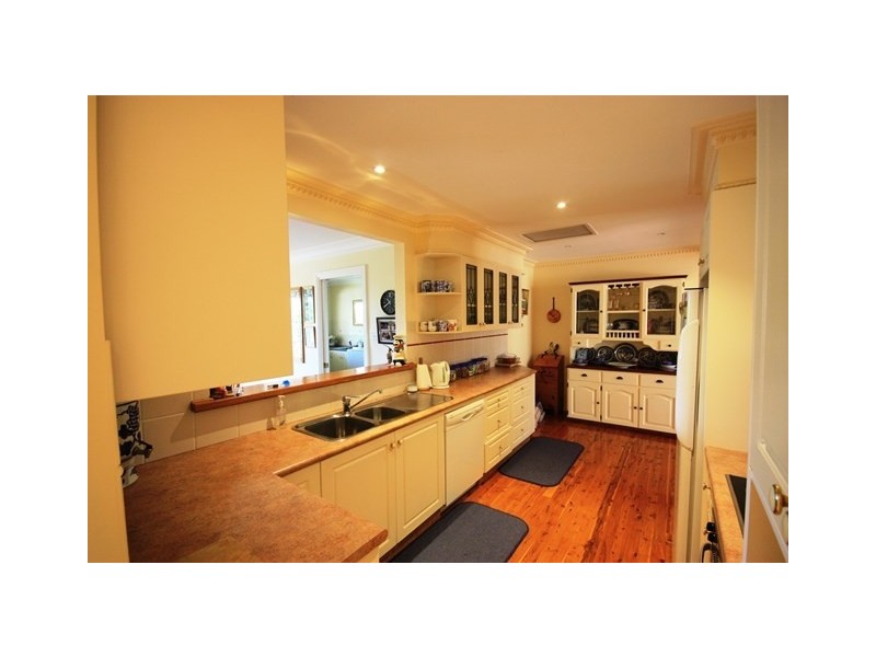 5 Templeton Road, Elderslie NSW 2570