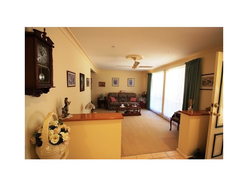 5 Templeton Road, Elderslie NSW 2570