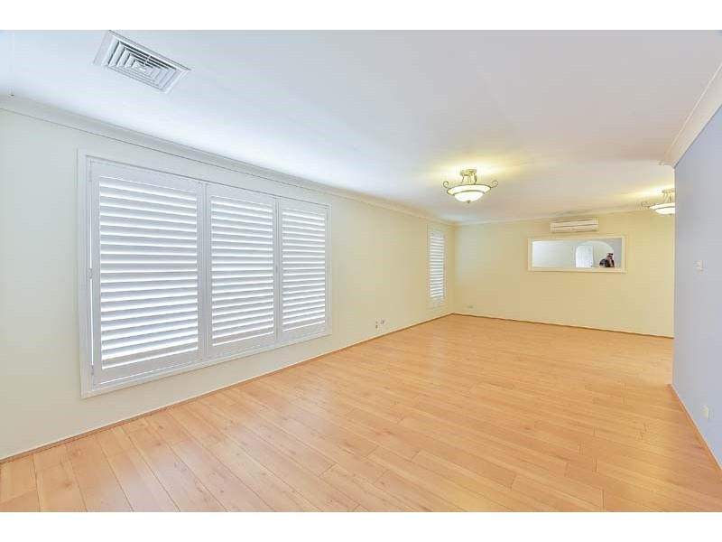 7 Naylor Place, Ingleburn NSW 2565