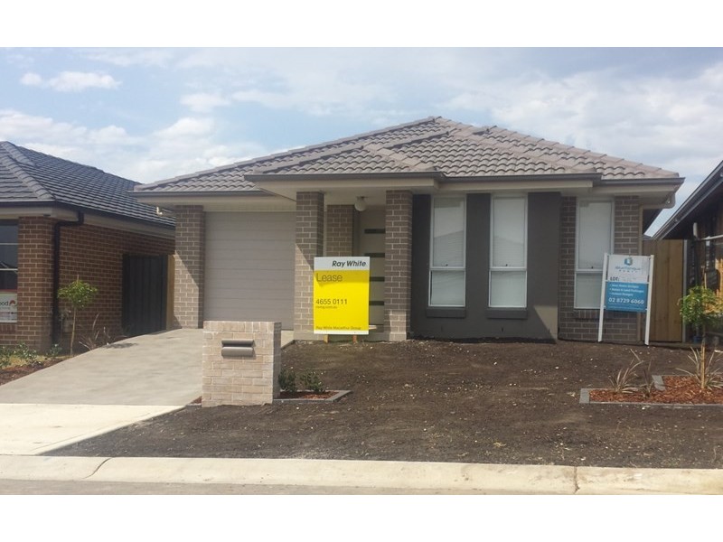 5 Parkinson Street, Spring Farm NSW 2570