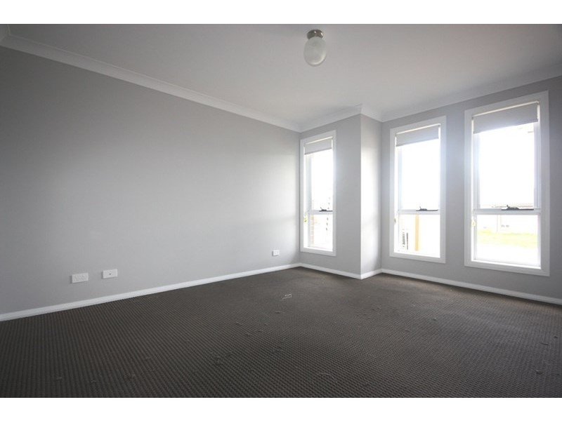 5 Parkinson Street, Spring Farm NSW 2570