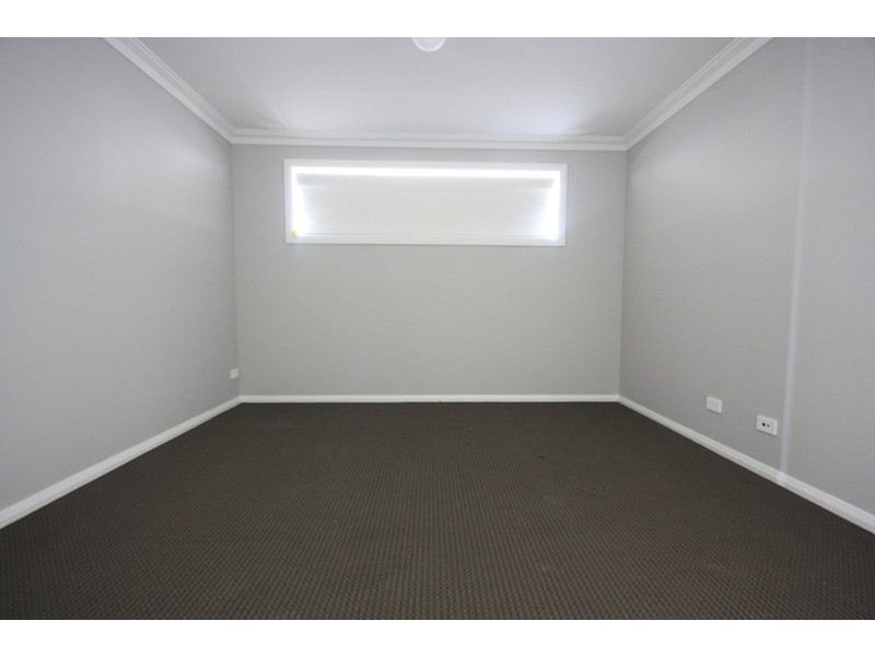 5 Parkinson Street, Spring Farm NSW 2570