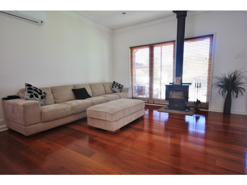 6 McLean Road, Campbelltown NSW 2560