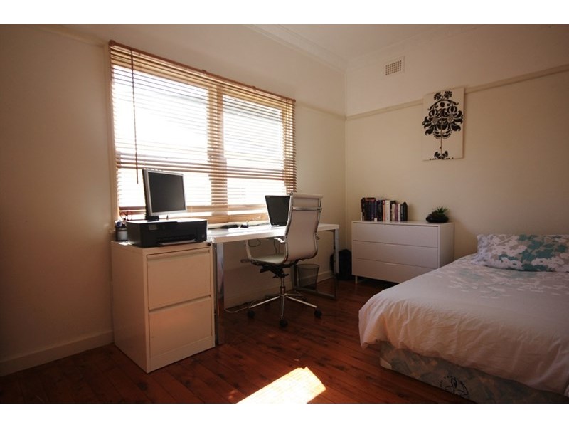 6 McLean Road, Campbelltown NSW 2560