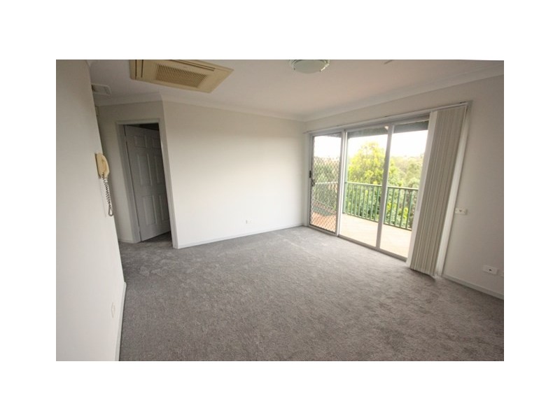 5 Iras Place, Rosemeadow NSW 2560