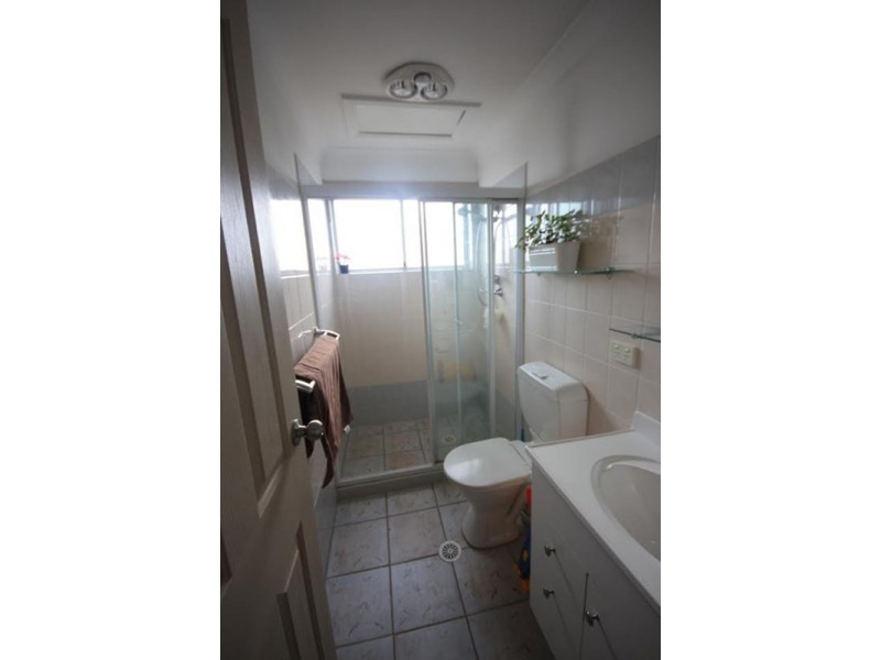 18 Edinburgh Crescent, St Andrews NSW 2566