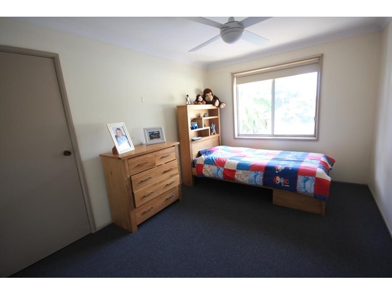 18 Edinburgh Crescent, St Andrews NSW 2566