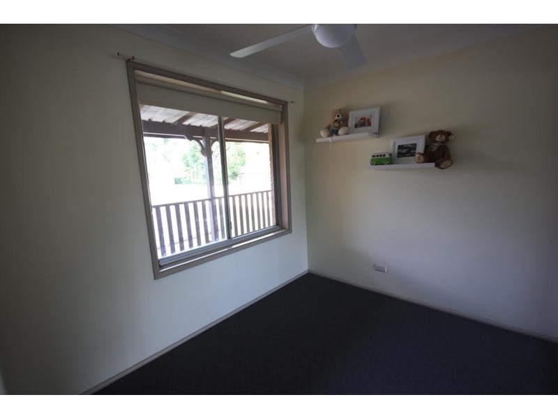 18 Edinburgh Crescent, St Andrews NSW 2566