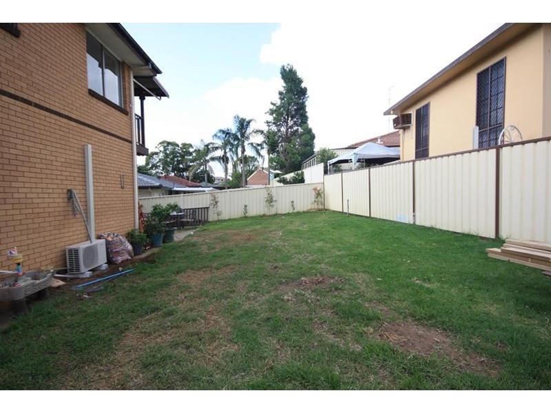 18 Edinburgh Crescent, St Andrews NSW 2566