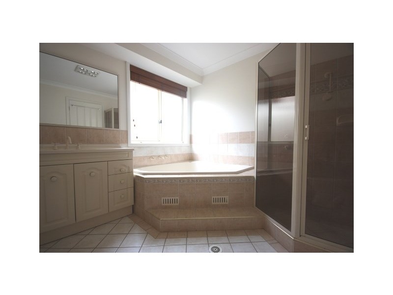 72 Angophora Circuit, Mount Annan NSW 2567