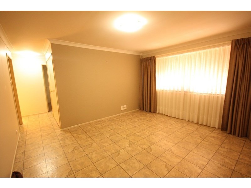 14 Holman Place, St Helens Park NSW 2560