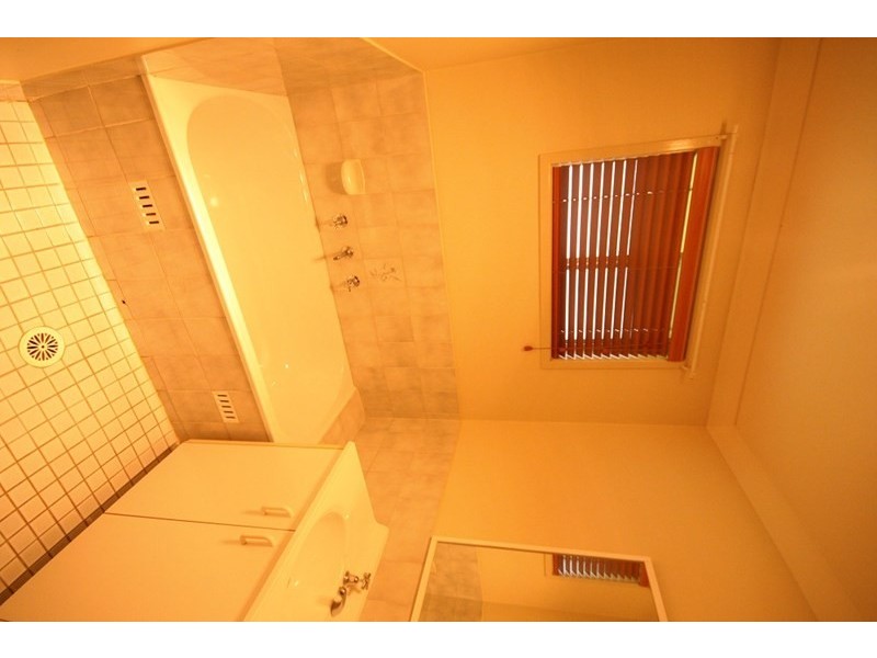 14 Holman Place, St Helens Park NSW 2560