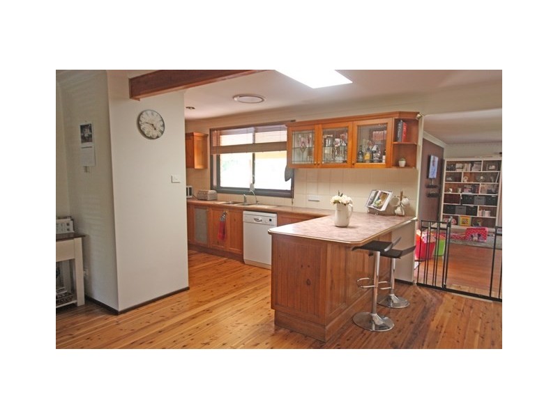 15 Rita Street, Thirlmere NSW 2572