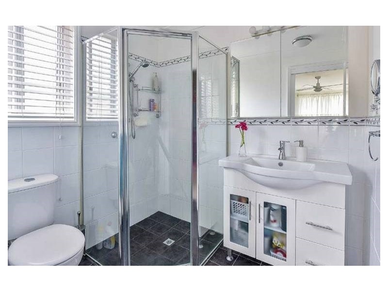 24 Renault Place, Ingleburn NSW 2565