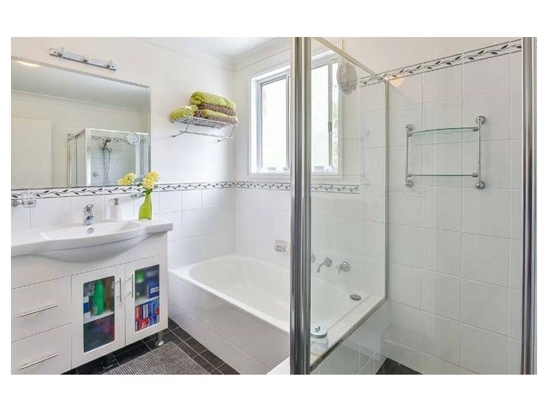 24 Renault Place, Ingleburn NSW 2565