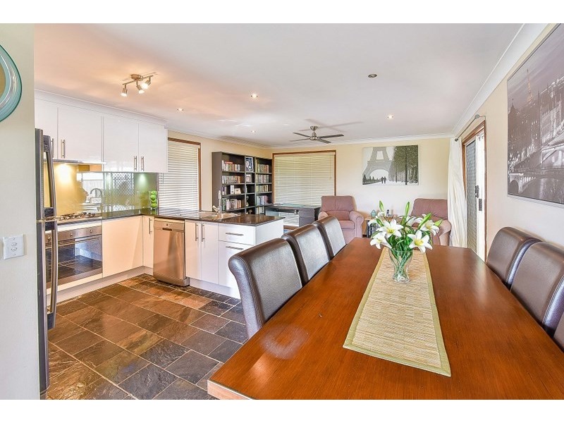 28 Haredale Street, Ambarvale NSW 2560