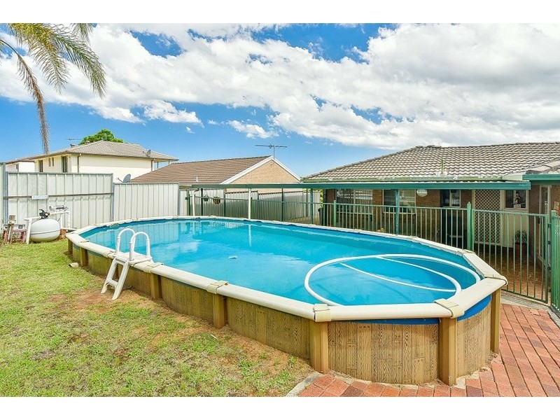 28 Haredale Street, Ambarvale NSW 2560