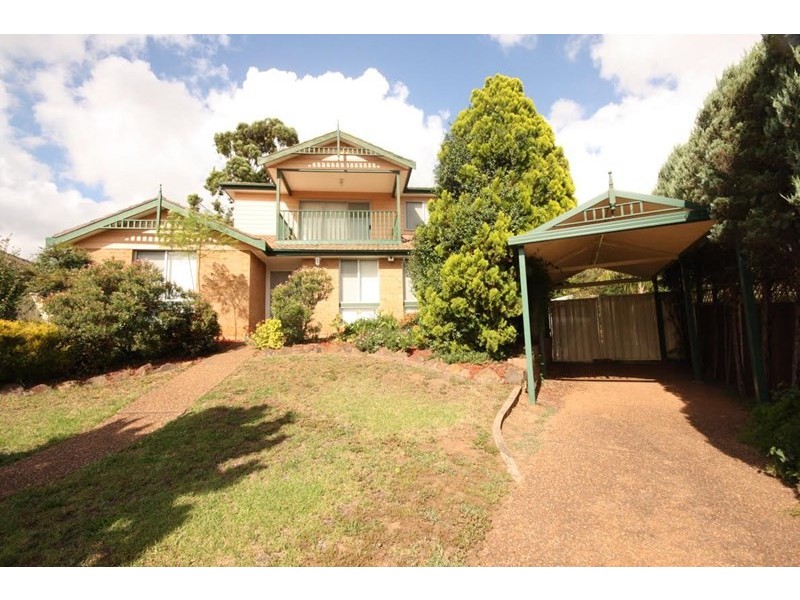 5 Iras Place, Rosemeadow NSW 2560