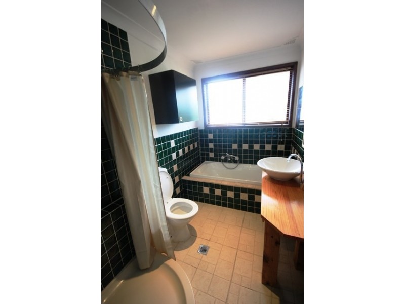 14/6 Jacquinot Place, Glenfield NSW 2167