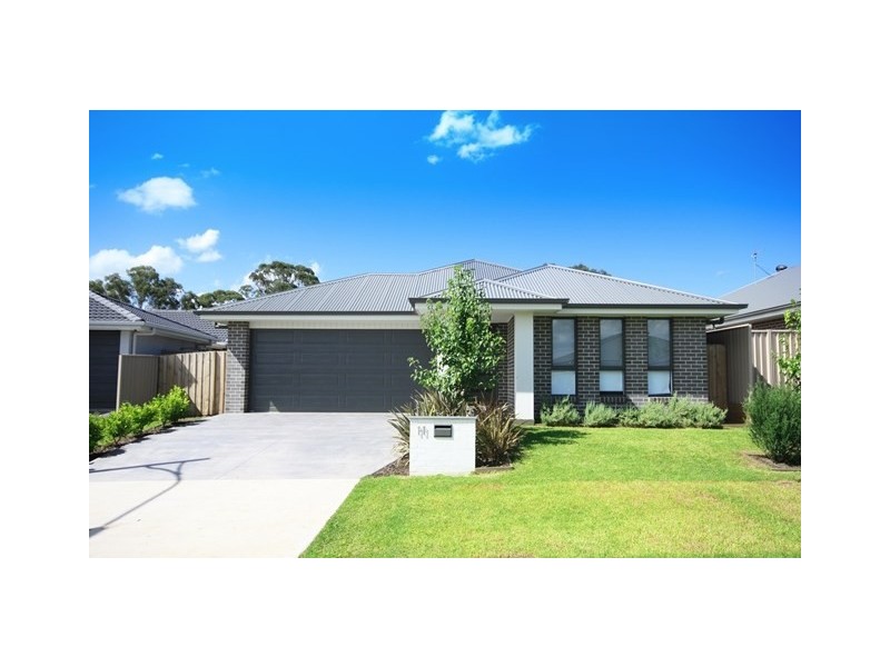 11 Beckham Street, Spring Farm NSW 2570