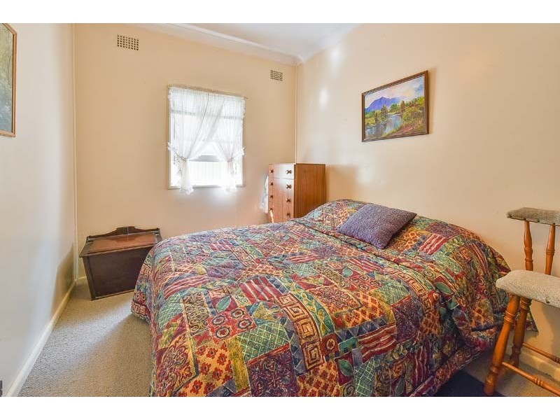 9 Bundarra Road, Campbelltown NSW 2560