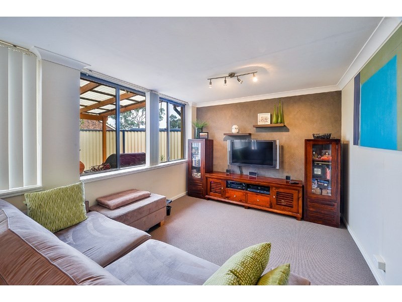 8 Bambara Avenue, Bradbury NSW 2560