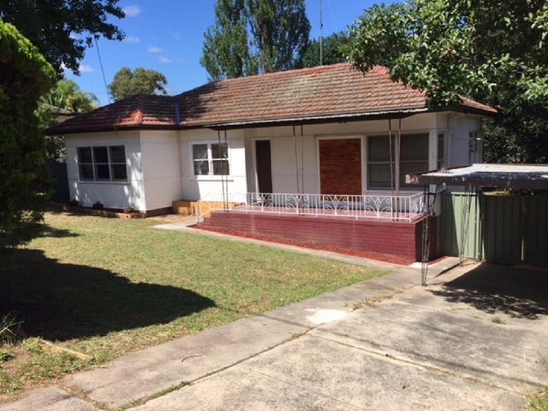 21 Sturt Street, Campbelltown NSW 2560