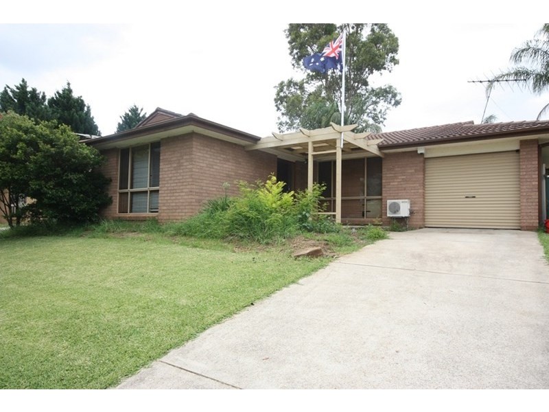 289 Welling Drive, Mount Annan NSW 2567