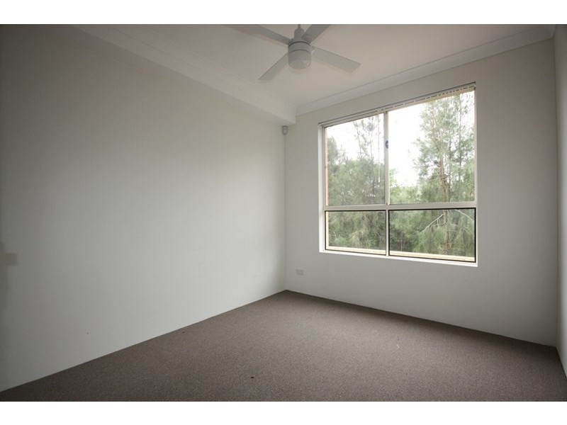 221a Waterworth Drive, Mount Annan NSW 2567
