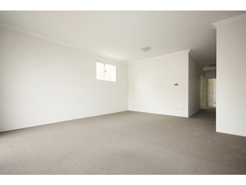 31/221a Waterworth Drive, Mount Annan NSW 2567