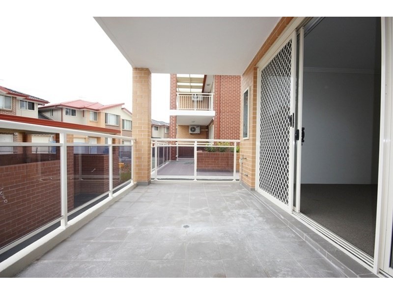 31/221a Waterworth Drive, Mount Annan NSW 2567