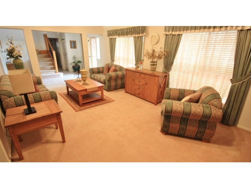 6 Egret Way, Mount Annan NSW 2567