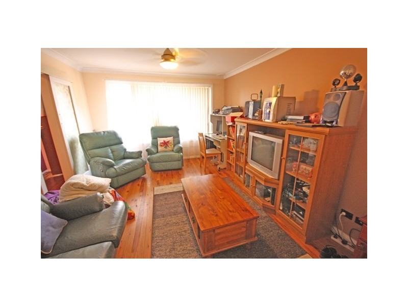 11 Cowra Place, Leumeah NSW 2560