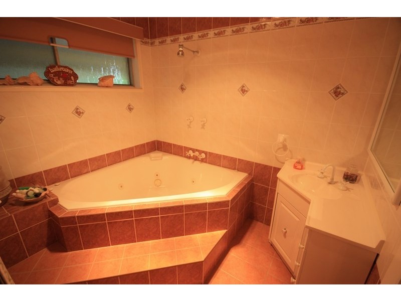 30 Elizabeth Macarthur Avenue, Camden South NSW 2570