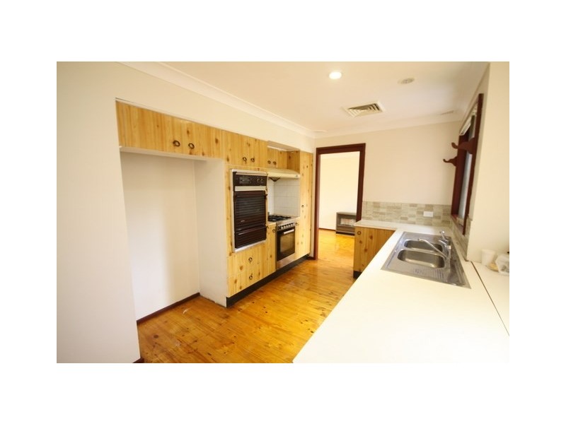 7 Lyrebird Place, Ingleburn NSW 2565