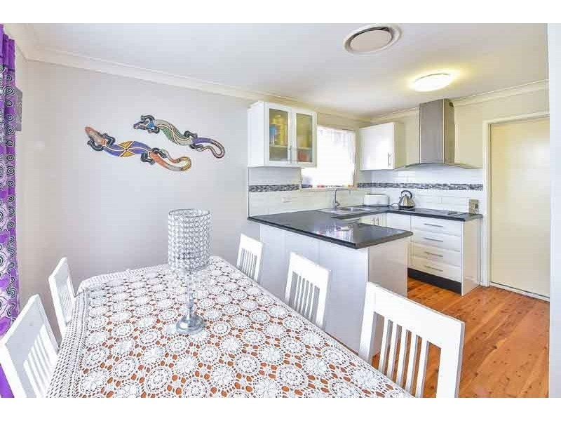 1 Ocean Place, Woodbine NSW 2560