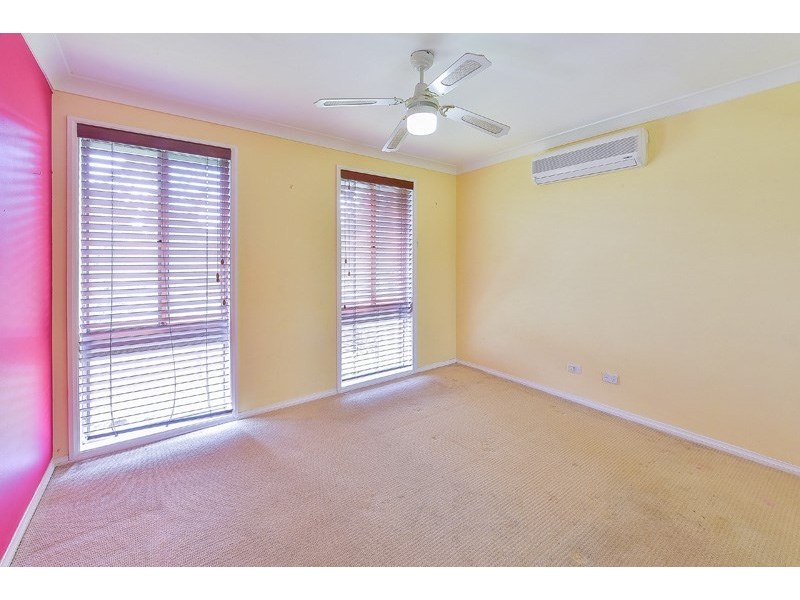 24 Chasselas Avenue, Eschol Park NSW 2558