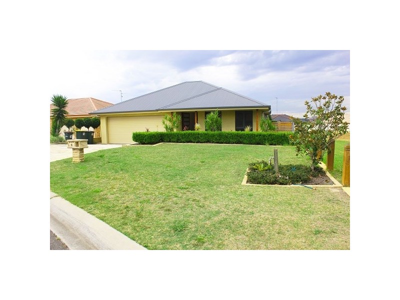 8 Border Close, Elderslie NSW 2570