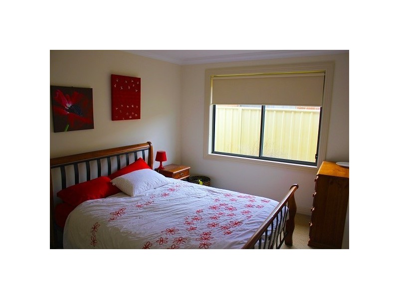 8 Border Close, Elderslie NSW 2570