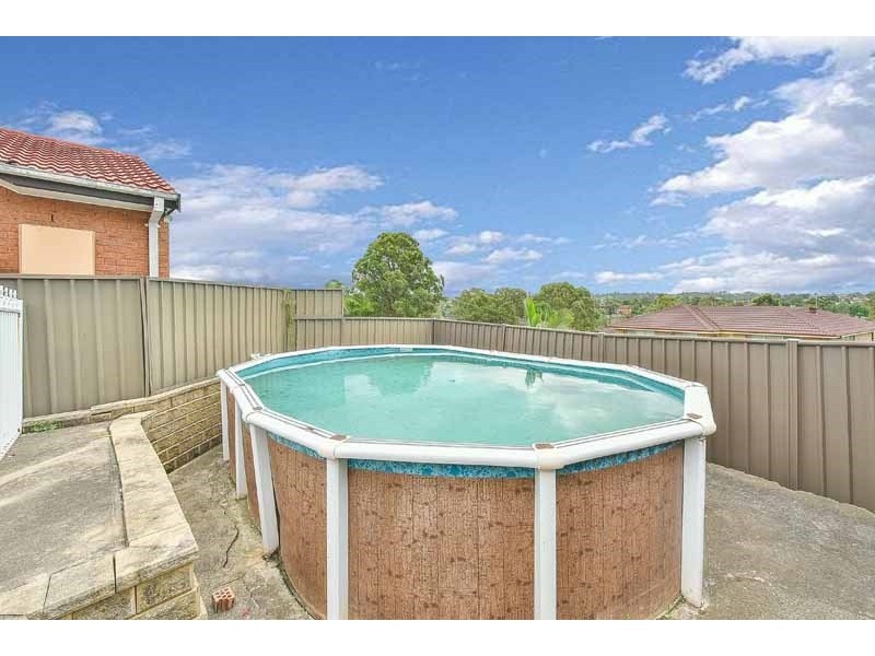 1 Wynn Street, Eschol Park NSW 2558