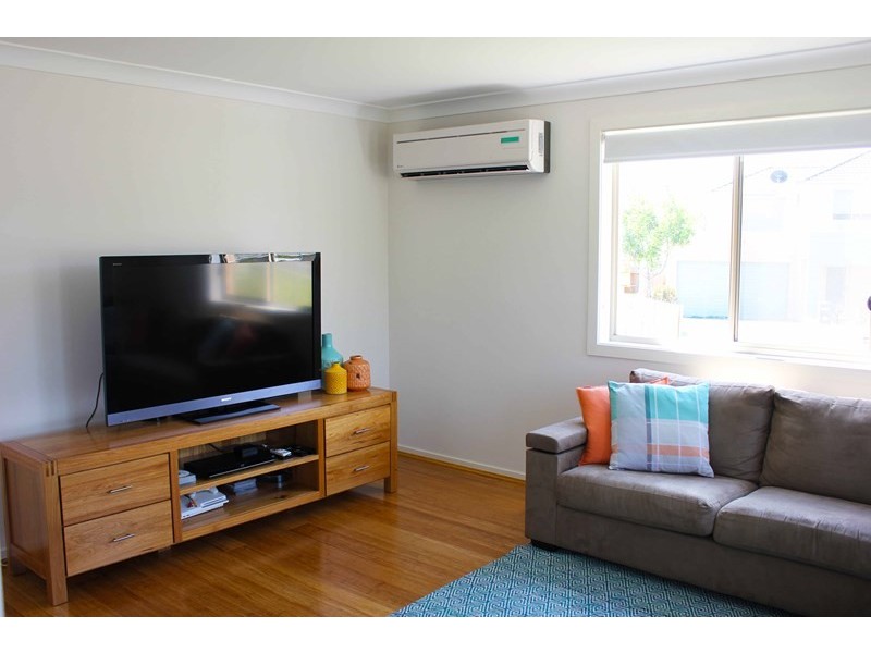 17 McGuire Crescent, Ingleburn NSW 2565