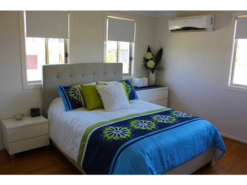 17 McGuire Crescent, Ingleburn NSW 2565