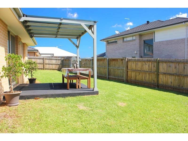 17 McGuire Crescent, Ingleburn NSW 2565