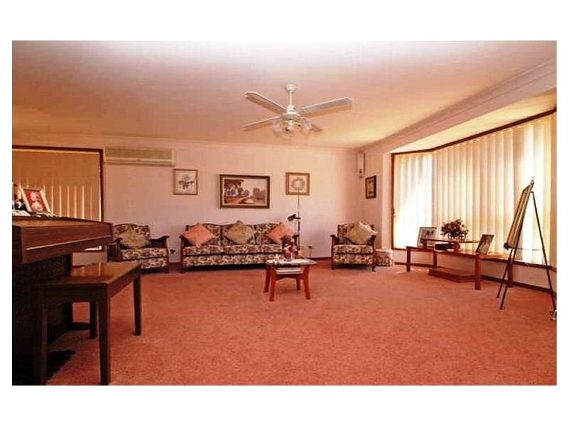 16 Bunya Place, Spring Farm NSW 2570