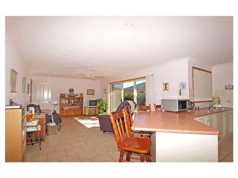 16 Bunya Place, Spring Farm NSW 2570