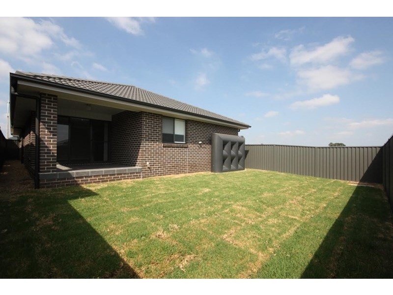 23 Spitzer Street, Gregory Hills NSW 2557