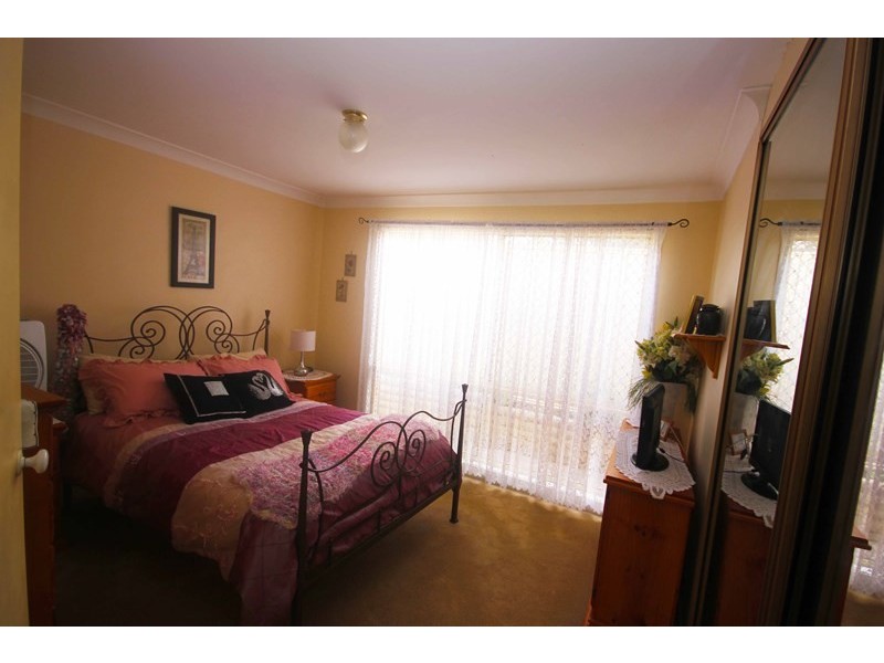 29b Glendower Street, Rosemeadow NSW 2560