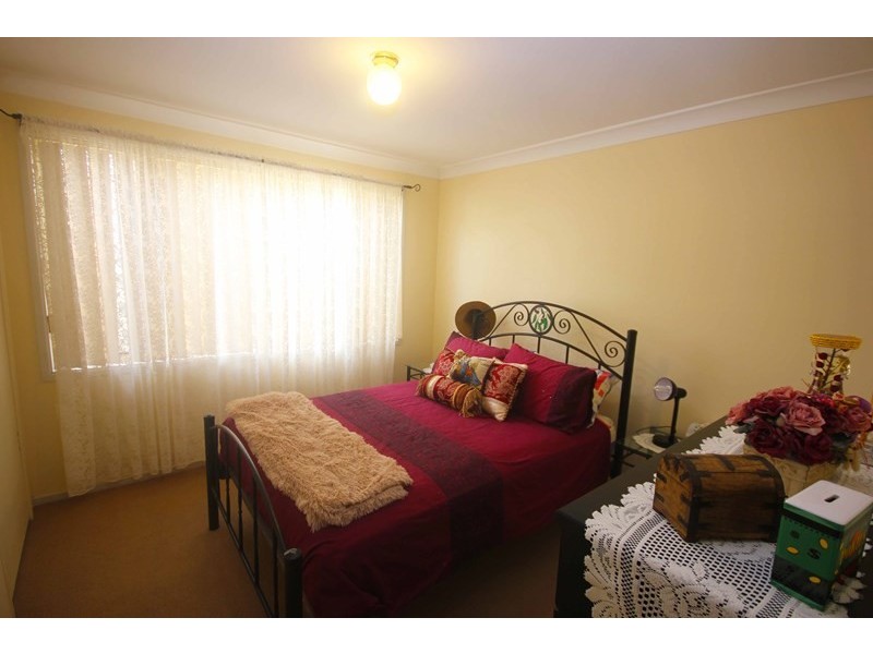 29b Glendower Street, Rosemeadow NSW 2560