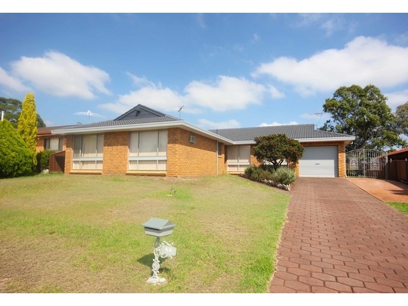 48 Clerkenwell Street, Ambarvale NSW 2560